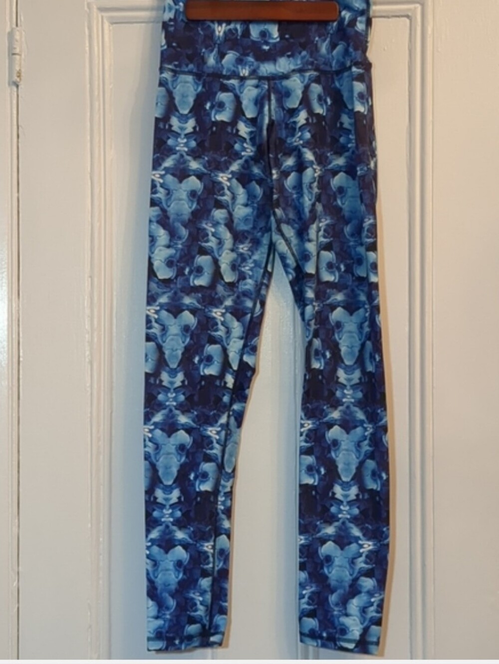 DYI leggings in Orchid print.